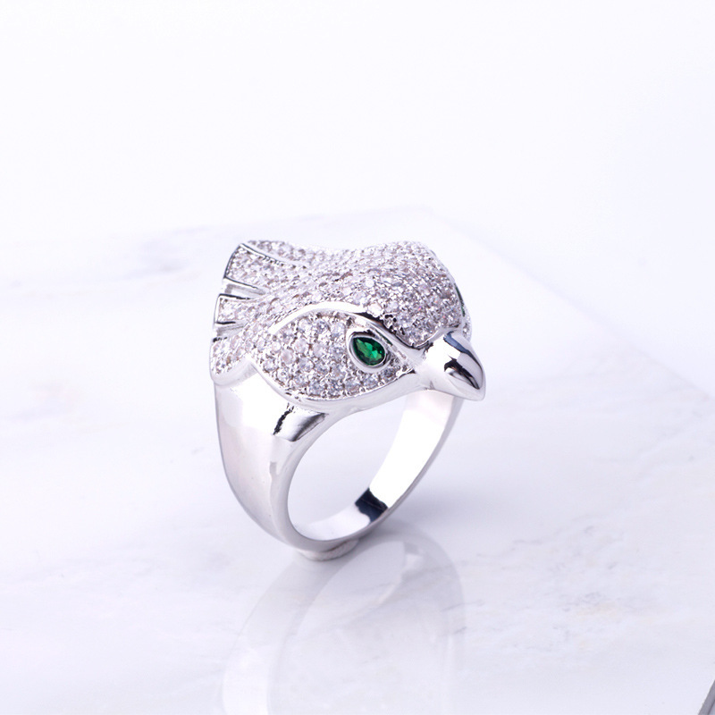 ring with zircon