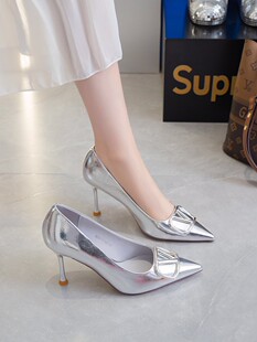 �T���B�r�м��^�������|�߸�ЬŮ2023���ļ��¿��ԸМ\�ڶY����Ь