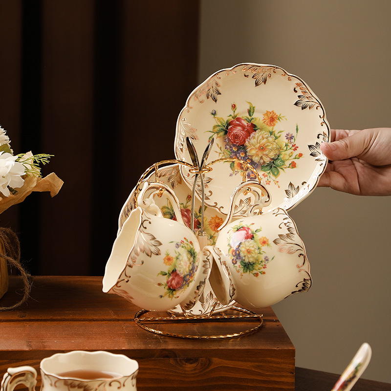 Set de tazas de café europeas pequeñas tazas de té de la tarde de lujo casero cortes de alta calidad tazas de café de cerámica exquisita plato