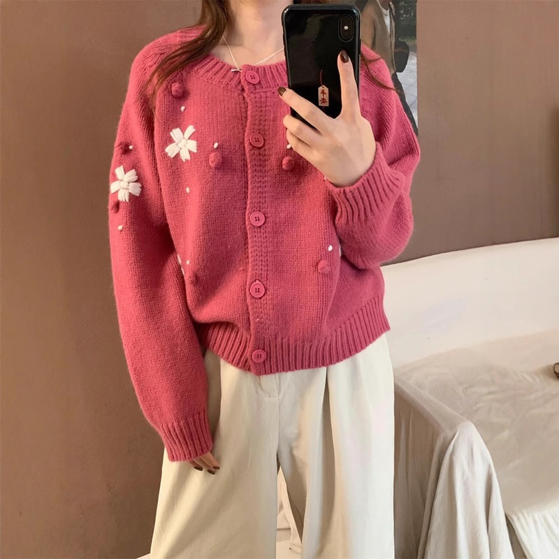 重工立体刺绣花朵圆领毛衣外套女秋冬宽松设计感软糯厚实针织开衫|undefined