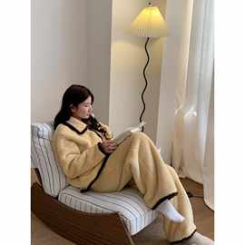 甜美简约奶黄色珊瑚绒连帽睡衣女冬季新款加厚保暖家居服套装现货