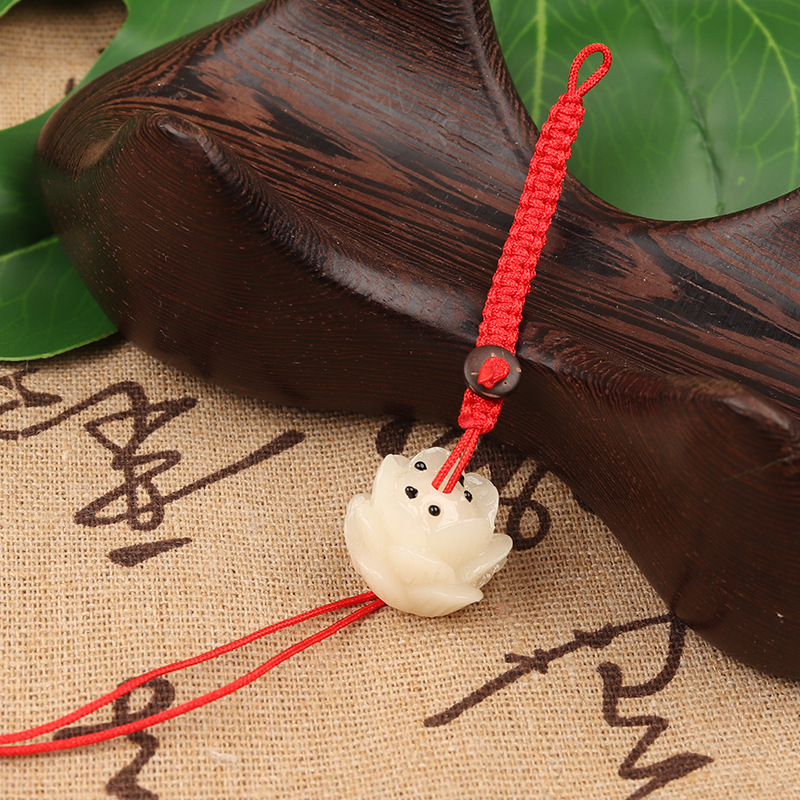 Imitation White Jade Bodhi five-layer Lotus resin carving diy jewelry pendant accessories factory direct batch White Bodhi root Lotus