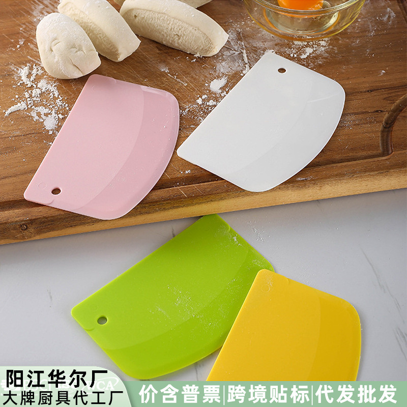 现货烘焙工具塑胶刮板塑料切面切片刮片肠粉刮烘焙工具做蛋糕工具