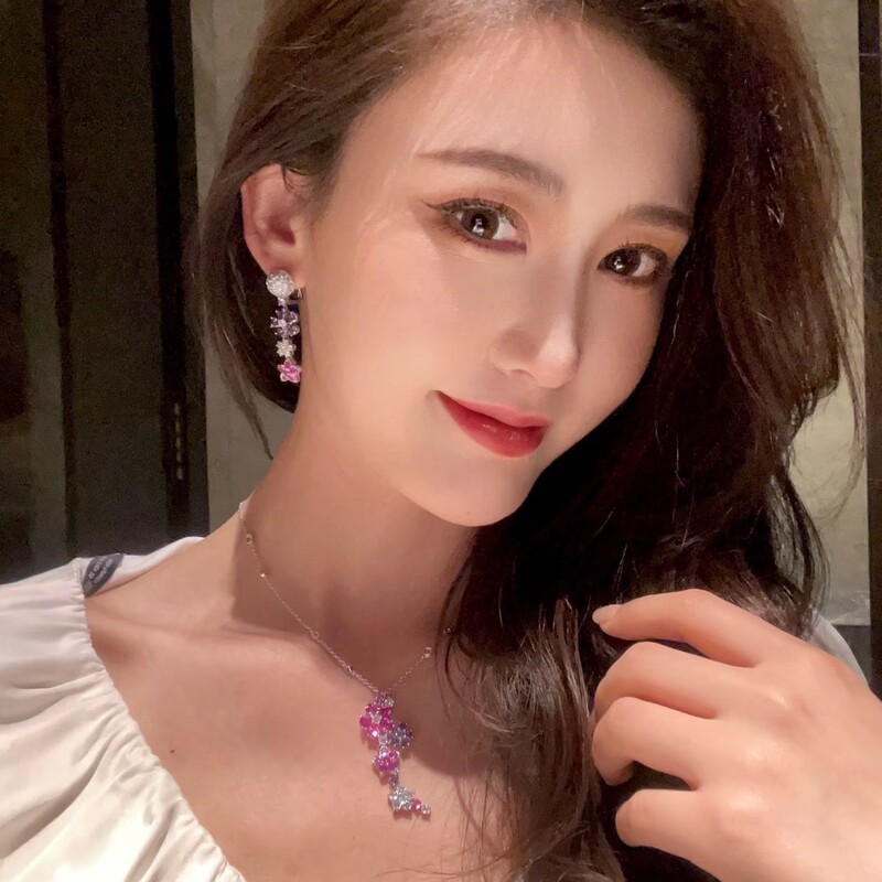 High-End Version of a Midsummer Night's Dream Necklace Set for Women, Elegant Purple Rose Flower Clavicle Chain High-End Version of a Midsummer Night's Dream Necklace Set for Women, Elegant Purple Rose Flower Clavicle Chain