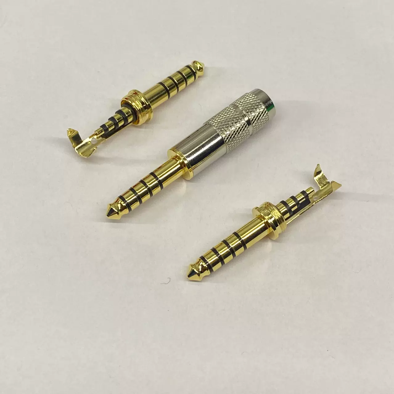 供应4.4全铜五极镀金 平衡插头 铜套4.4五极镀2 U金