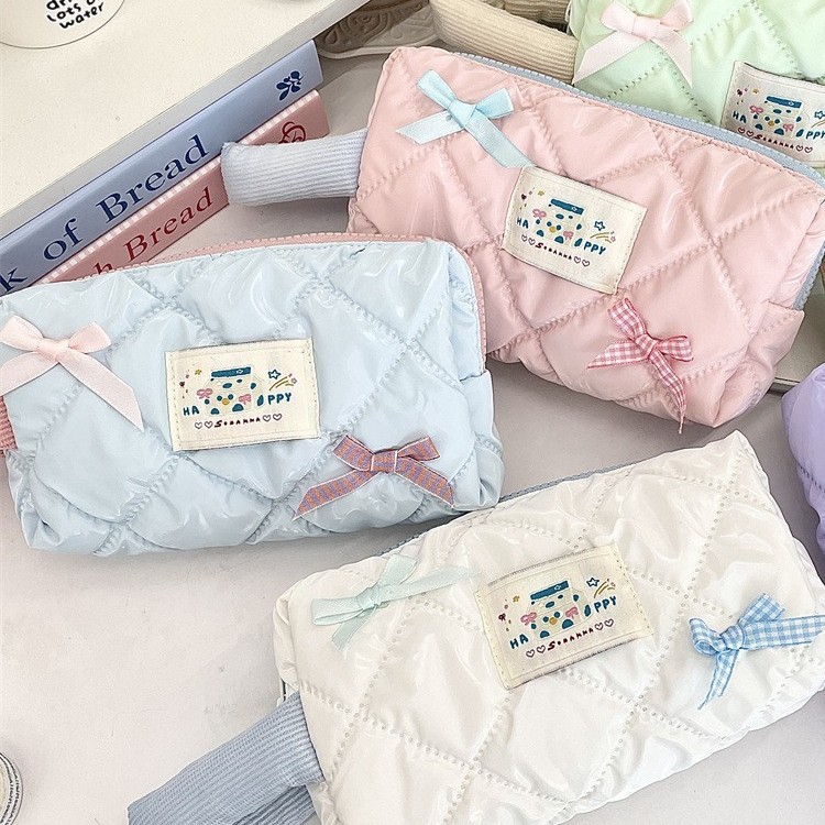 411294 Korean style large capacity pencil case with pearlescent finish and bow, cute girl student handbag/makeup bag