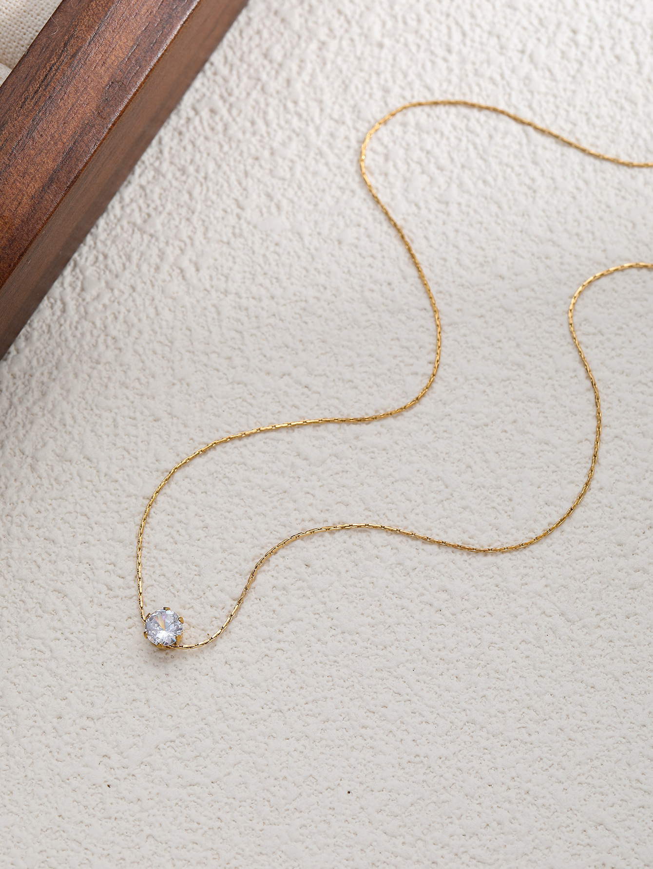 Two-Tone Delicate Layered Chain Set, Gold & Silver Mixed Metal Thin Stack, Minimalist Edgy Layering Jewelry, Lightweight Non-Tangle Dual Tone Necklace_voghion.com