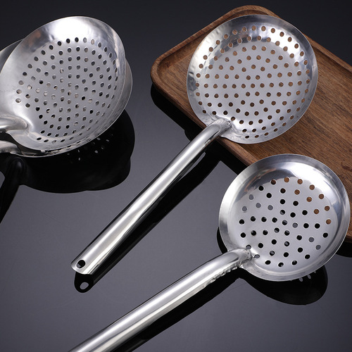 Wholesale stainless steel dumpling scoop, deep-frying scoop 14.16.18.20 cm noodle scoop, large oil grid scoop