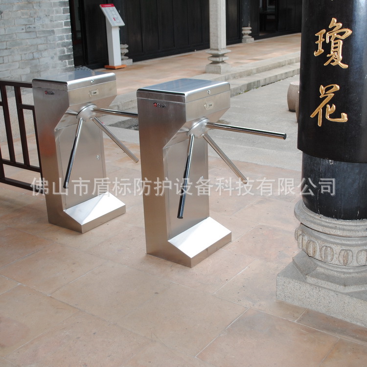 影剧院箱体式三辊闸转门不锈钢半高立式单项滚匝机景区车站出口栅