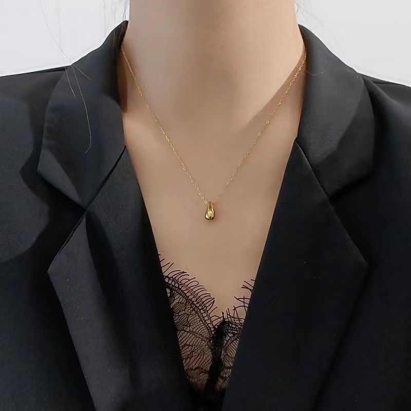 Style Simple Les Gouttelettes D'eau Acier Au Titane Placage Plaqué Or 18k Pendentif display picture 3