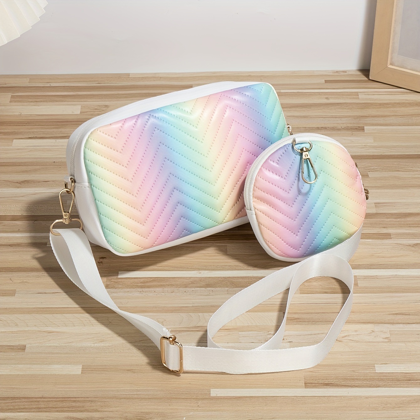 Mochila de moda de moda simple de color sólido ondas relieve bolso de hombro color arco iris sequilla bolso de mujer transfronterizo