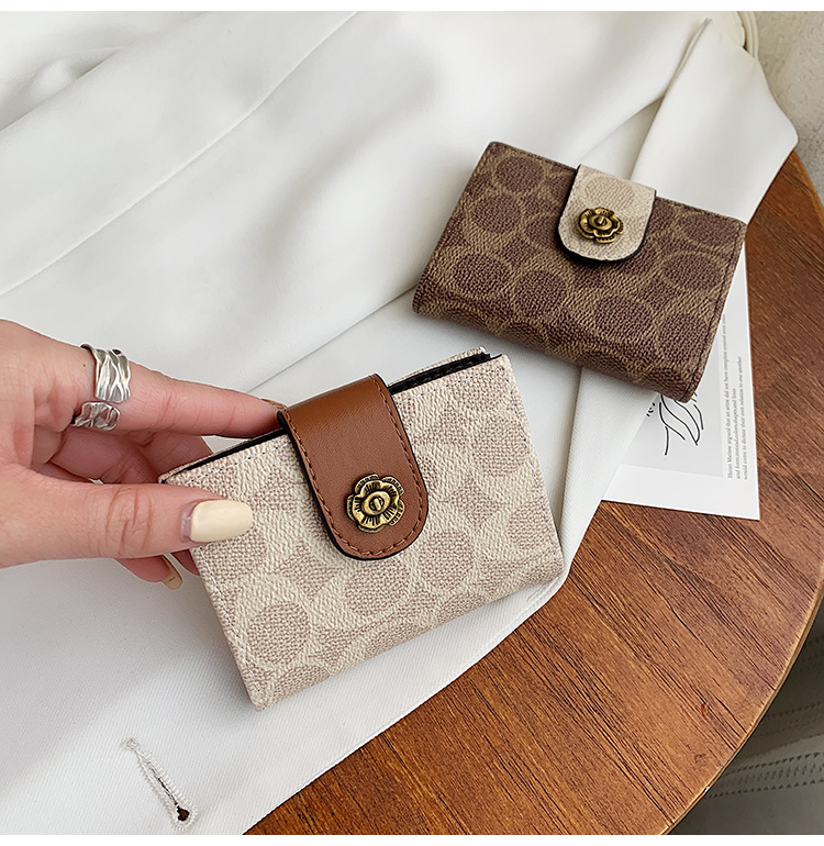 Card Holder Small Wallet Female 2021 New Mini And Simple Large Capacity Short Card Holder One Piece Dropshipping Female Coin Purse display picture 27