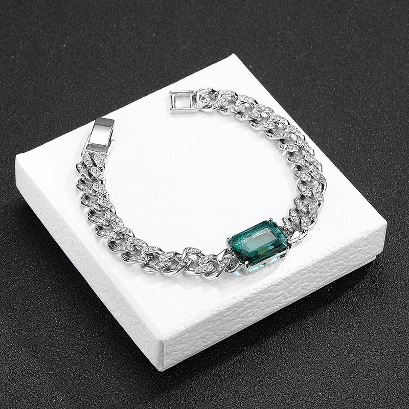 Cuban Chain Necklace Men Personalized Emerald Green Diamond Jewelry_voghion.com