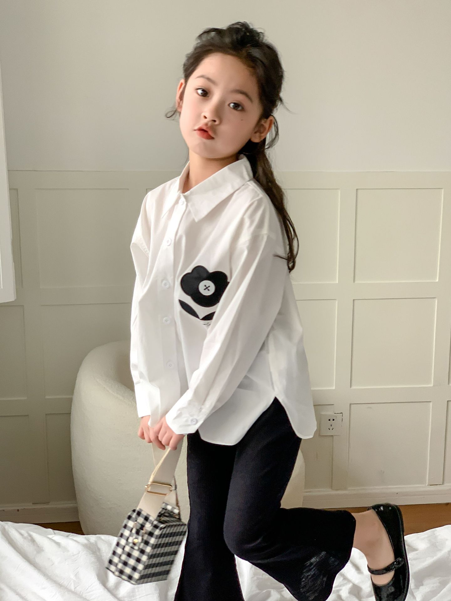 Camisa para niños 2024 primavera estilo coreano ropa para niños camisa de manga larga con bordado de flores para niñas camisa de media longitud para bebés para niños medianos y grandes