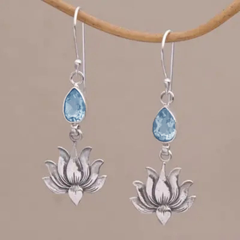 Small and Chic Lotus Design Elegant Earrings, Antique Elegant Diamond-Encrusted Water Drop Pendants, Women's Earrings and Earrings