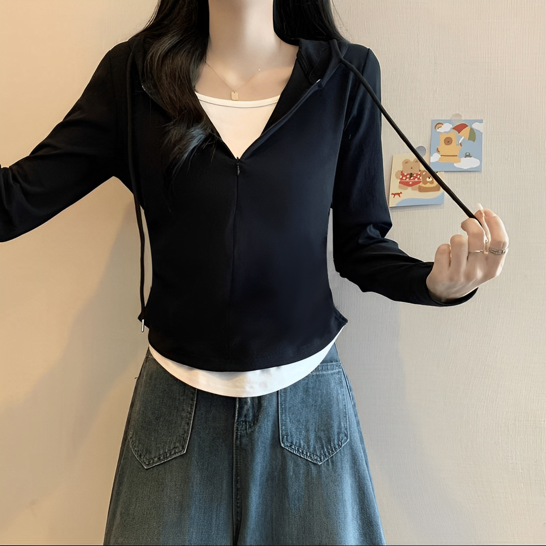 2024 하프 지퍼 후드 페이크 2 피스 스웨터 여성의 가을과 겨울 새로운 명암 컬러 세련된 패션 캐주얼 긴 소매 탑