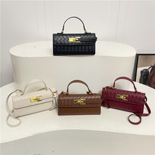 ���ΰ�Ů���P����ٴ�μ�б������r�аٴ�ͨ�������С���Ů��