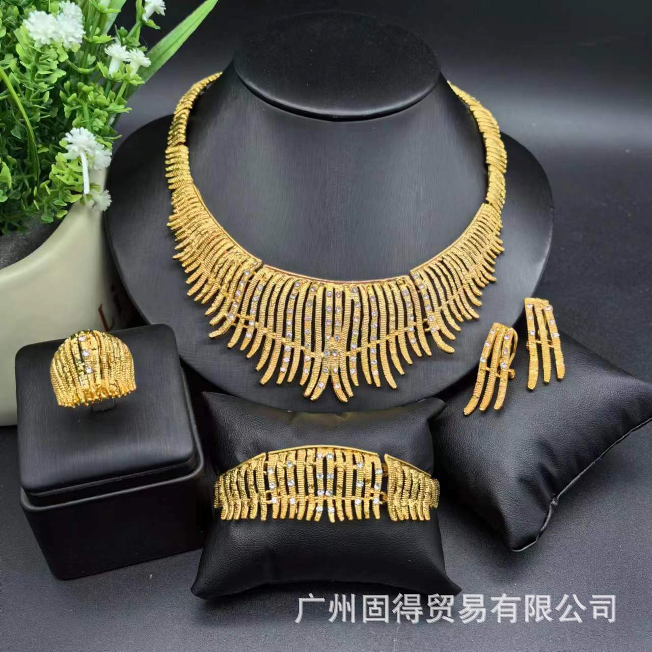 24K chapado en oro collar pendientes anillo pulsera traje Oriente Medio Dubai India Nigeria cadena nupcial conjunto