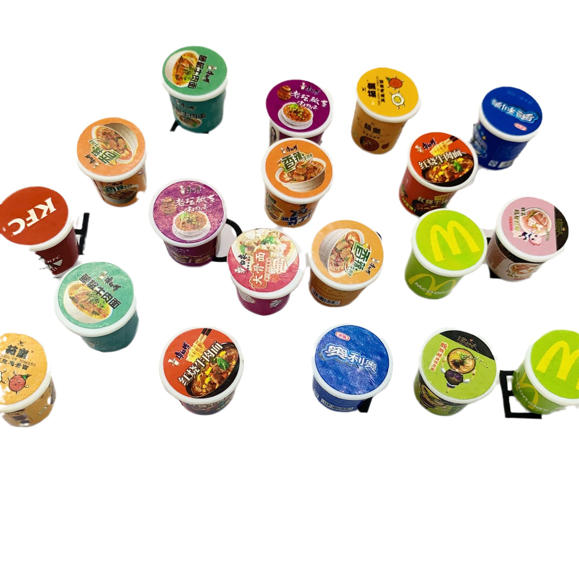 Convenience store instant noodle bucket toys diy photo micro props micro resin food play mini decoration manufacturers wholesale