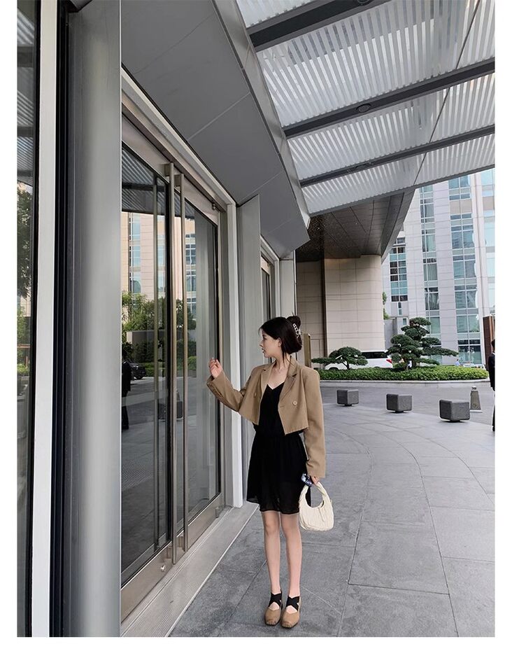 Giày búp bê nữ mũi vuông da cừu phối quai chéo, đế bệt gót thô 5 cm — Da đen (gót dày), Da đen (đáy phẳng), Màu trà sữa (gót dày), Màu trà sữa (đáy phẳng) chi tiết 124
