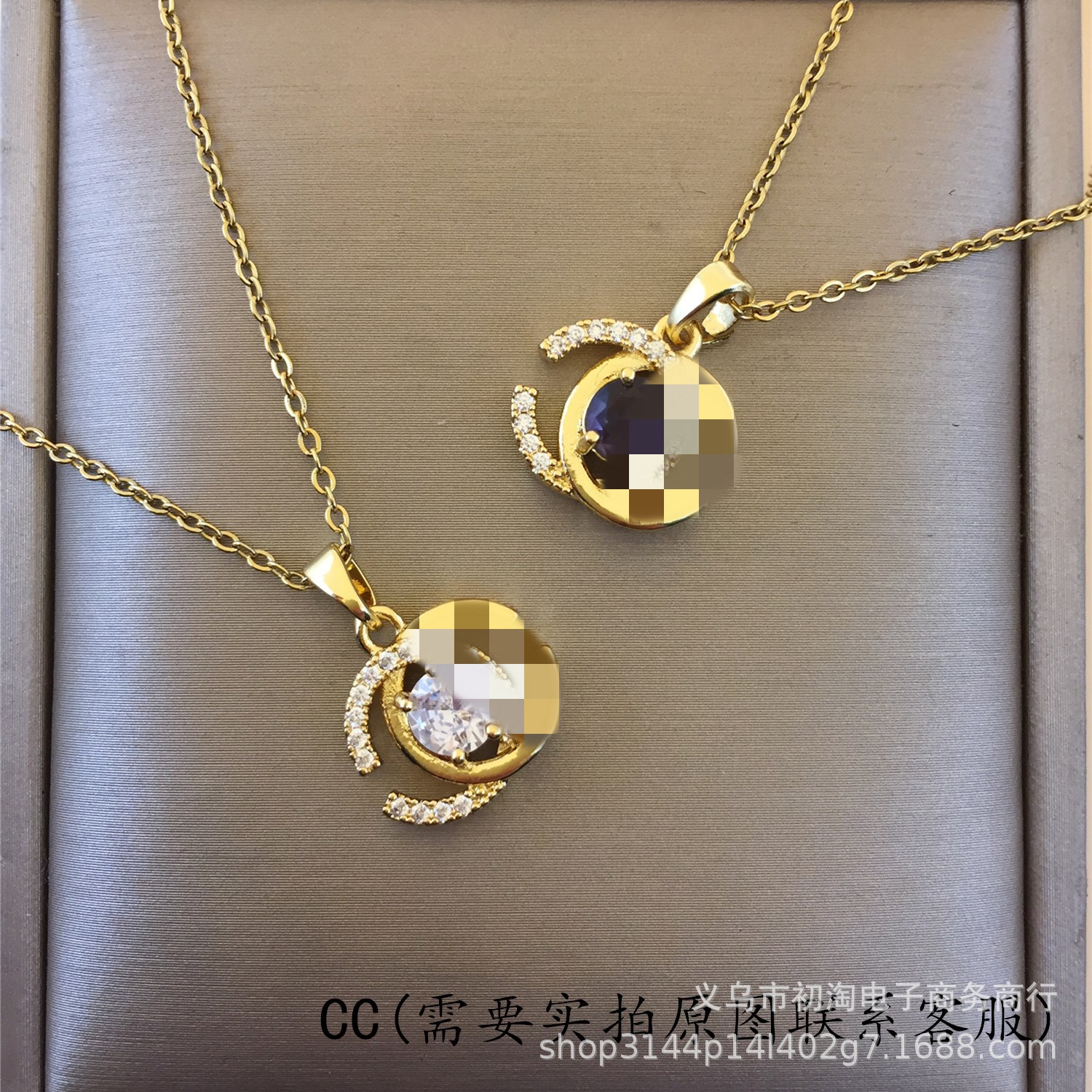Fashionable pendant with zircon stainless steel