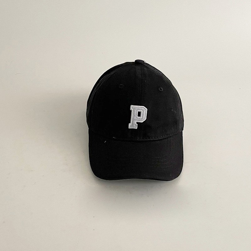 Coreano ins sombrero infantil simple letra P sombrero de béisbol para niños personalidad bebé moda versátil sombrero de lengua de pato moda