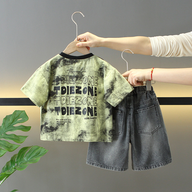 7909 traje de verano para niños 2025 nuevos pantalones cortos de mezclilla de verano para niños de dos piezas ropa de moda occidental para bebés