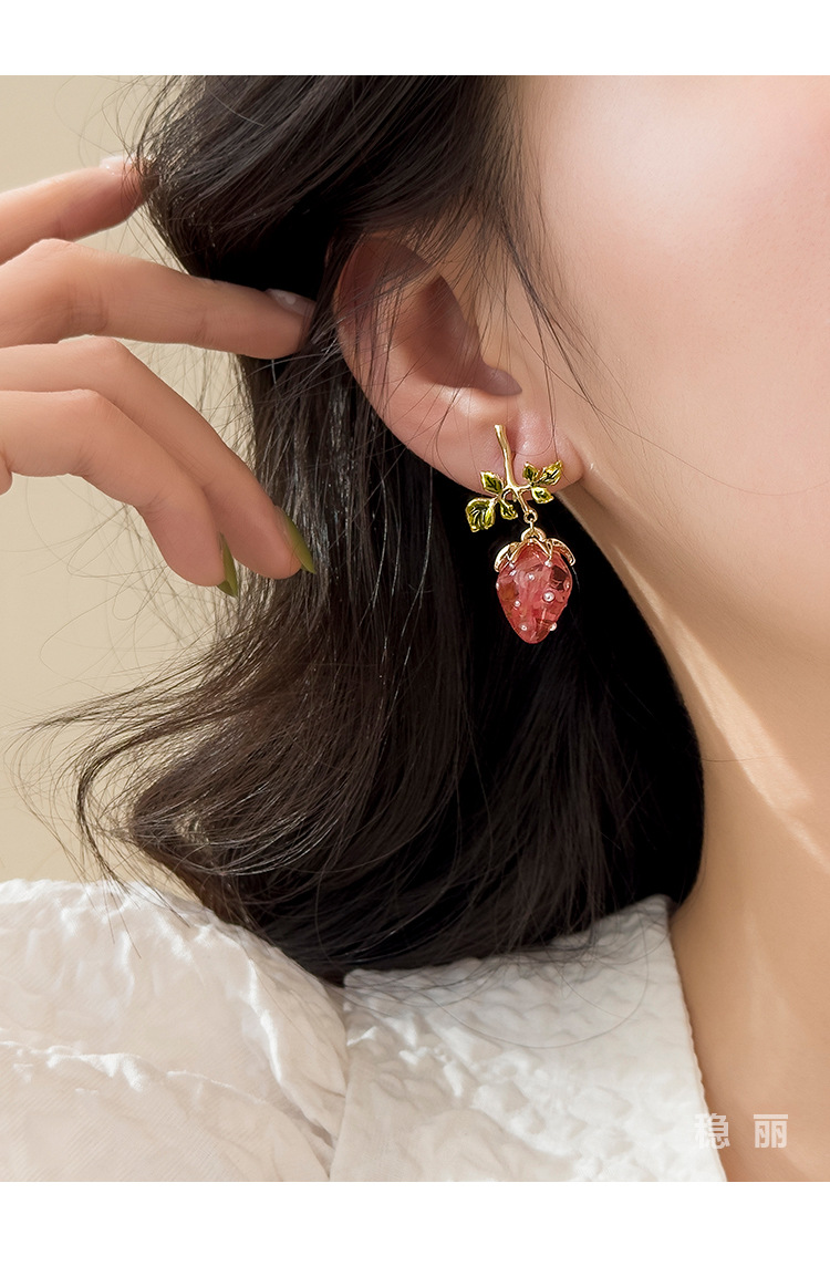 10g Weight Alloy Ear Needle Material Drop Earrings Classification 1 Pair Quantity Daily, Date Occasion Acrylic Material Strawberry Pattern Women's Gender Sweet Style 1 Pair Sweet Strawberry Arylic Drop Earrings 7