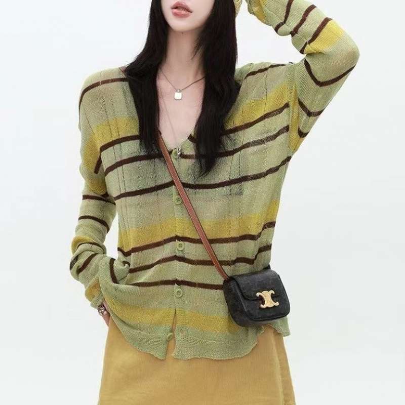 Korean-style green striped sun-protective knit cardigan, a loose, lightweight, and breathable summer cover-up or outer layer