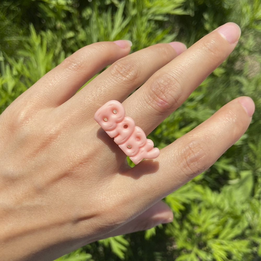 wholesale jewelry solid color acrylic letter ring Nihaojewelry