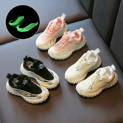 Children's Sports Shoes 2023 Spring and Autumn Comfort Tire Thick Sole Middle and Large Children's Leisure Shoes Running Shoes Glow-in-the-Dark