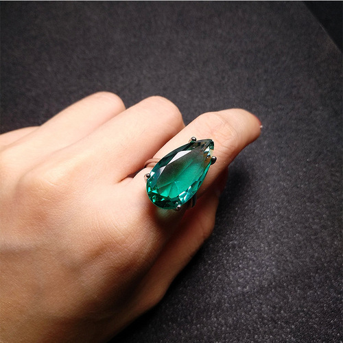 Live delivery of goods, imitation emerald ring, European and American blue crystal diamond ring, emerald drop-shaped ring