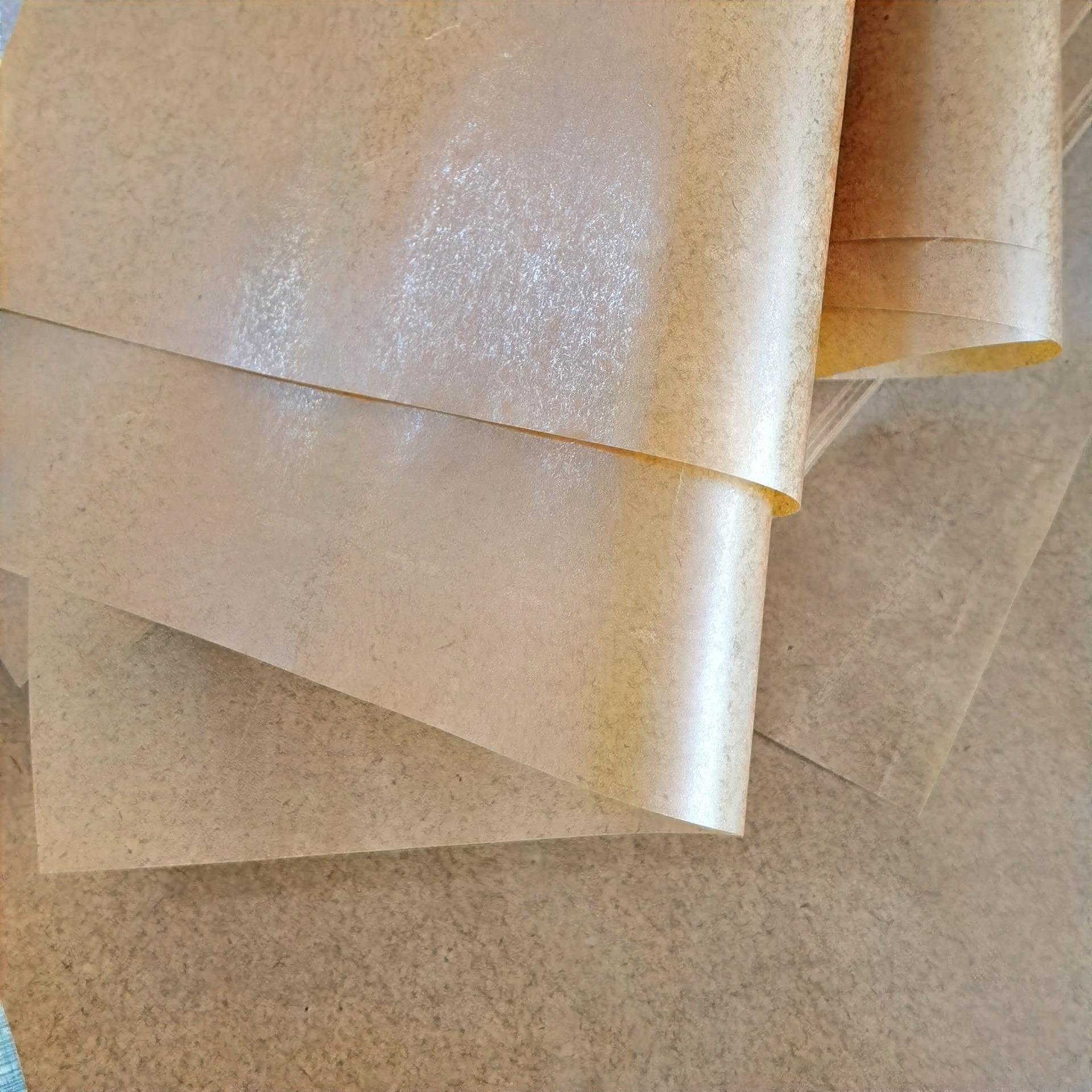 蜡面包装纸防潮防油纸牛皮纸带蜡石蜡防锈纸55克