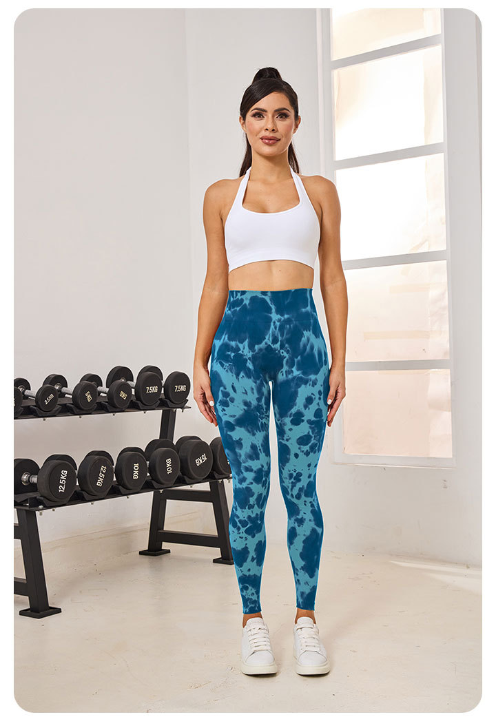 2024 Spot Darcspor New Fitness Pants Seamless Knitted Wolf Head Hand-Painted Trousers Leggings Yoga Pants For Women display picture 5