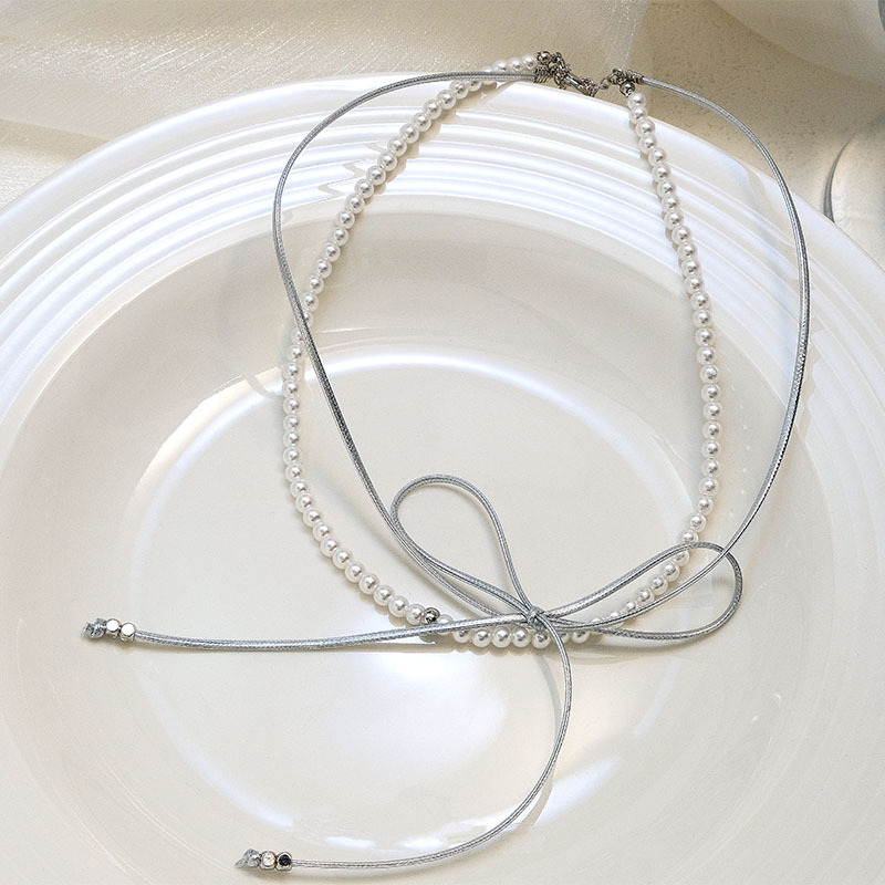 Elegant summer cute necklace with bow