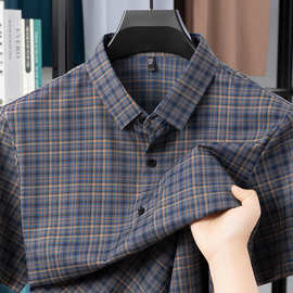 无痕短袖衬衫夏季中年男士新款格子印花衬衣休闲半袖薄款冰丝上衣