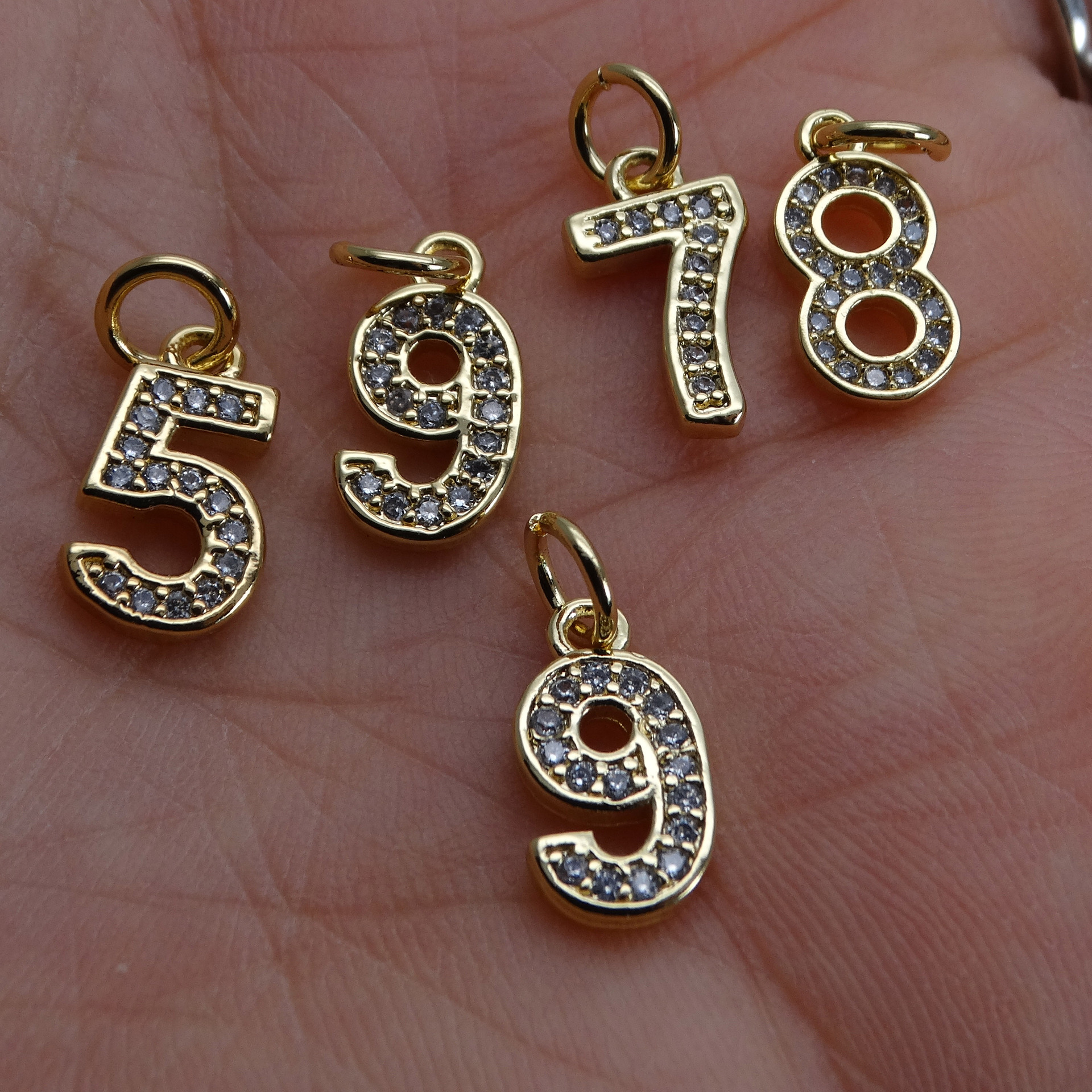2g Weight Pendant Jewelry Making Type Zircon Inlay Material 1 Piece Quantity Copper Material Number Pattern Inlay Design Simple Style Style 1 Piece Copper Zircon Number Pendant 2