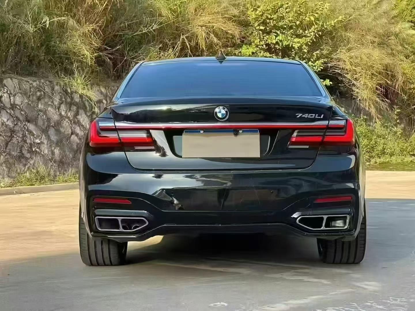 Suitable for BMW 7 Series F02, upgraded from the old model to the new 09-15 model, modification without cutting, G12 sports body kit
