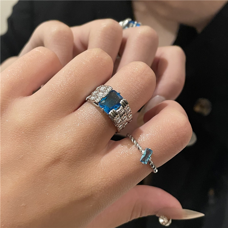 Simple Vintage Woven Texture Inlaid Rhinestone Open Ring Combination Set Wholesale Nihaojewelry display picture 12