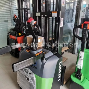 1.5-ton station driving electric stacker pedal type battery stacker lifting forklift pallet truck