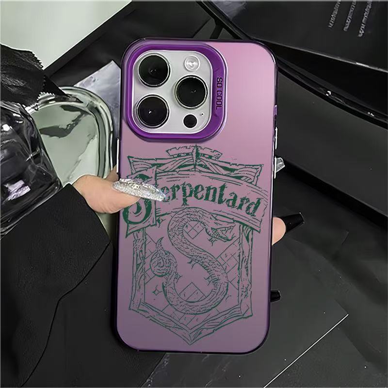 Cáscara de plata de color-púrpura-patio de la serpiente