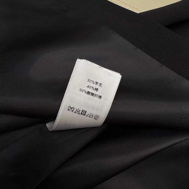 2025秋季新款简约时尚百搭翻领双排扣设计配腰带收腰修身风衣批发|undefined