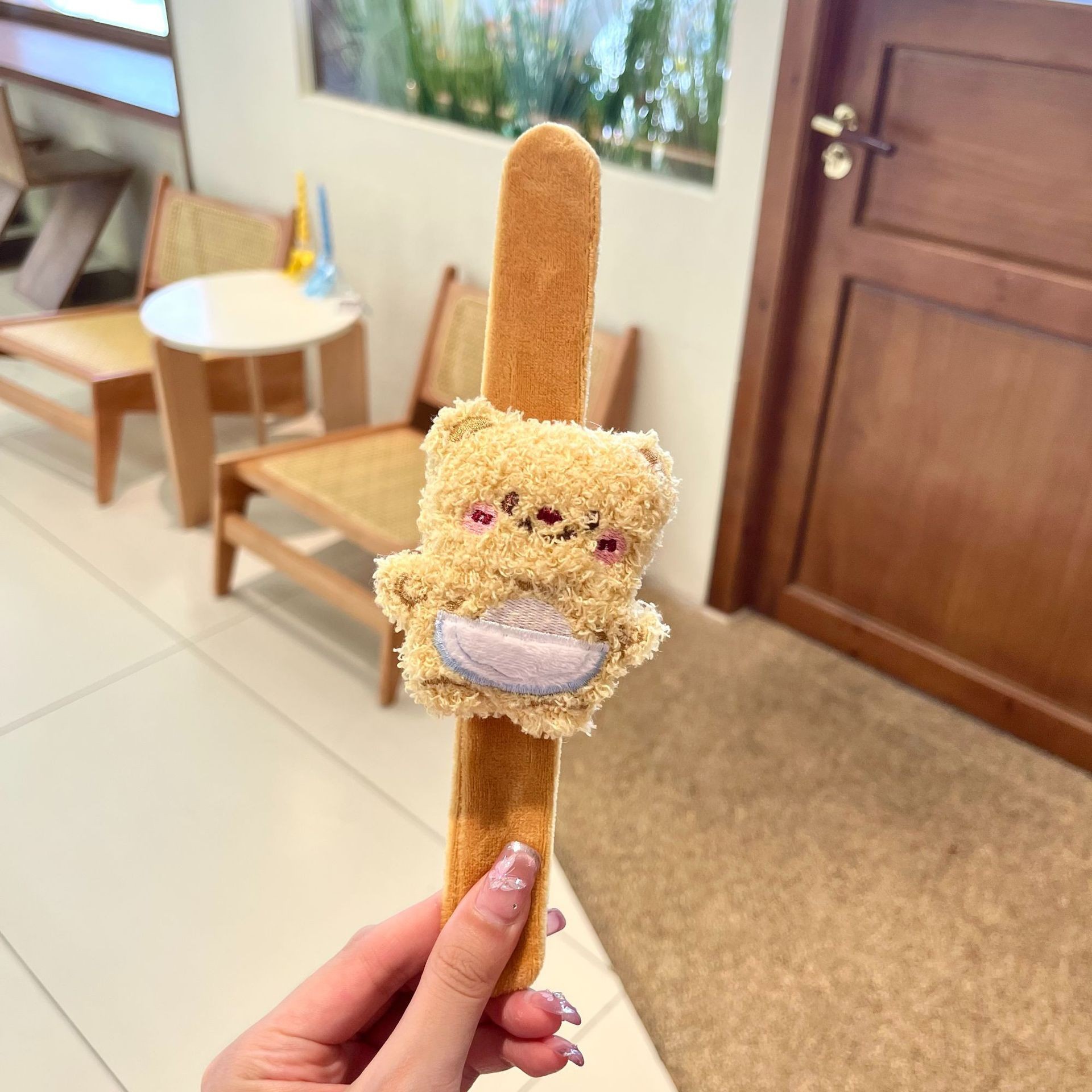 Anillo de felpa de dibujos animados, oso de mantequilla, correa de reloj de boda, pulsera para niños Kapibala, regalo de muñeca creativa