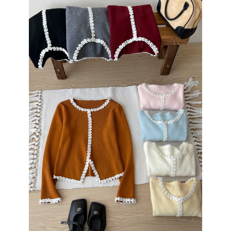 法式温柔珍珠花边拼接针织衫女秋冬洋气质复古叠穿百内搭打底上衣