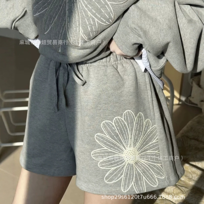 In-Stock Korean Trendy Brand Mardi Shorts Summer New Classic Large Logo Print Casual Knee-Length Shorts Wholesale