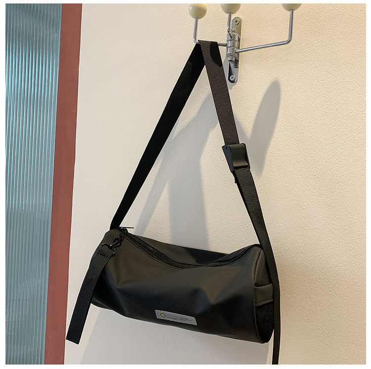 Cylindrical bag, women's bag, new trendy, lightweight, sports and leisure crossbody bag, large capacity shoulder bag_voghion.com