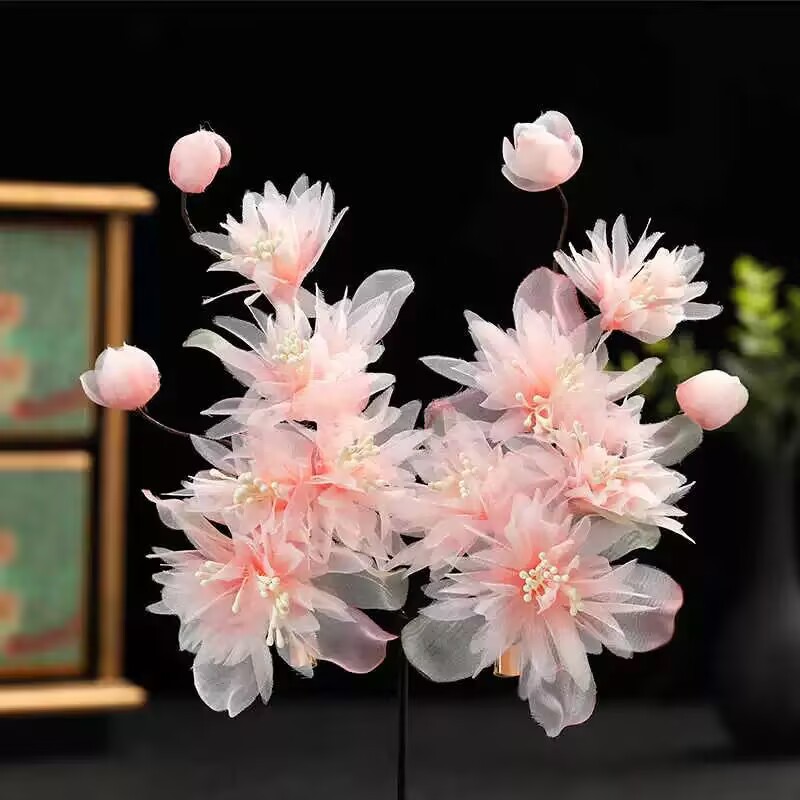 DB957F0BC504A15BAB00DF7C04B243