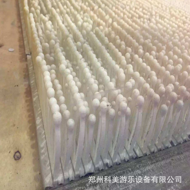 内蒙古巴彦淖尔金针菇塑料滑道平花150平安装科美儿童游乐设备