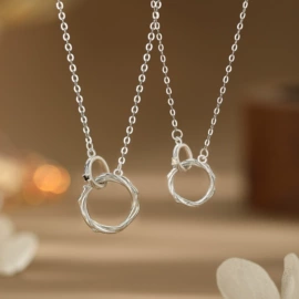 耳钉;项链;戒指