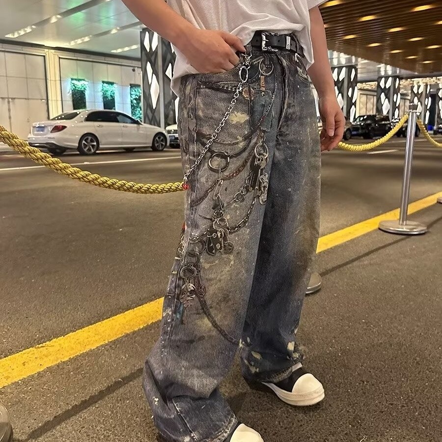 Σχεδιασμός ανδρικών ενδυμάτων, τρισδιάστατα εκτυπωμένα τζιν με αλυσίδα, ανδρικό φθινοπωρινό street style, άβατο στυλ, πιτσιλισμένο μελάνι σε φαρδιά μπατζάκια_voghion.com